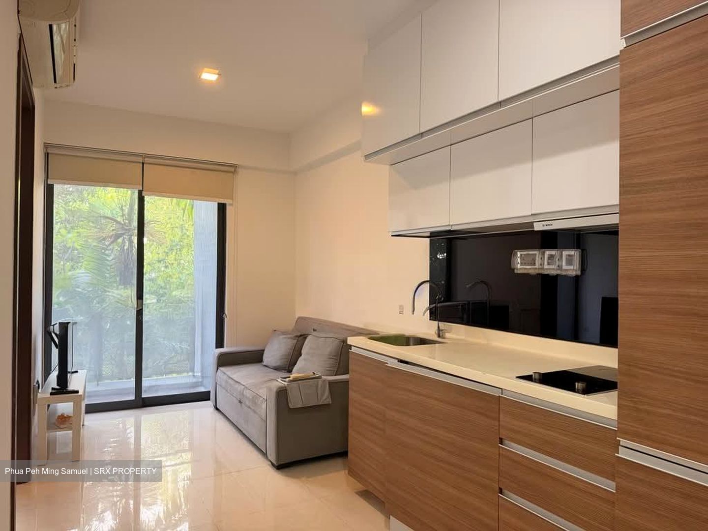 Centra Loft (D14), Apartment #602945721